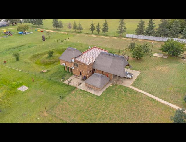10 BEDROOM LODGE FOR SALE IN VISCHGAT
